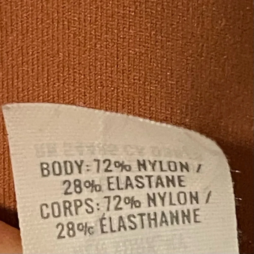 aerie move eyelet